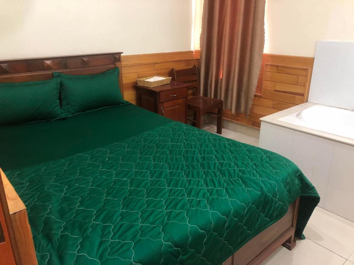 Hoang Gia Bao Hotel Kon Tum Eksteriør billede